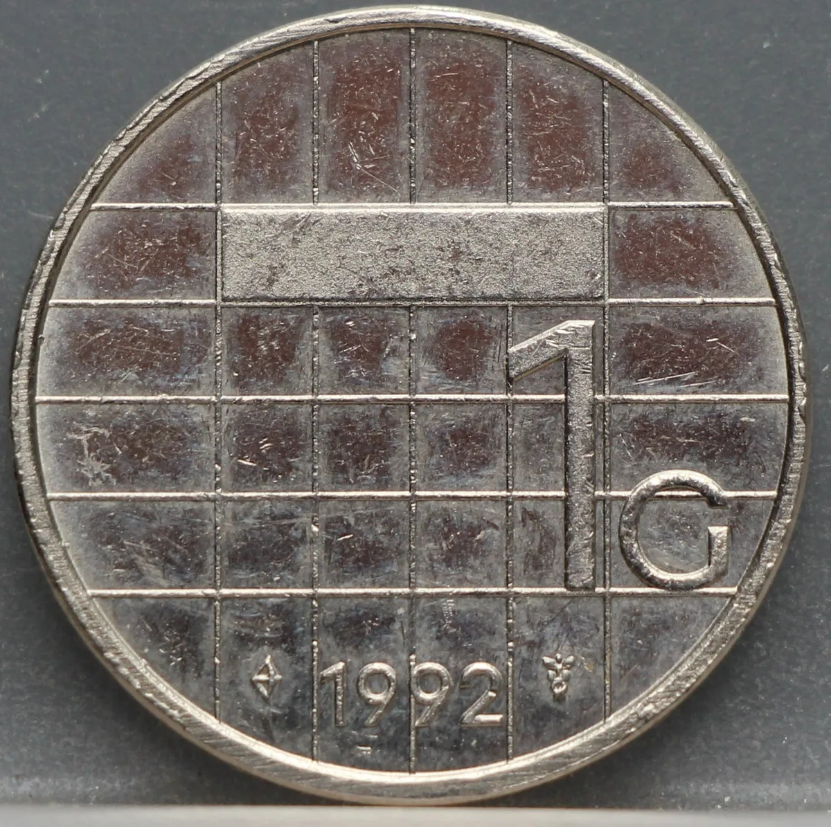 1 Gulden 1992 — Nikkel voorzijde