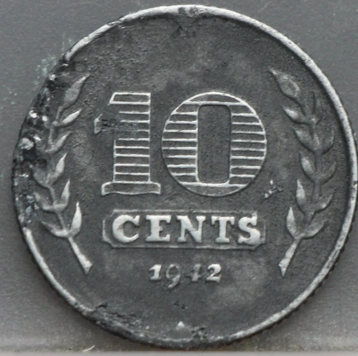 10 Cent 1942 — Zink voorzijde, Nederland