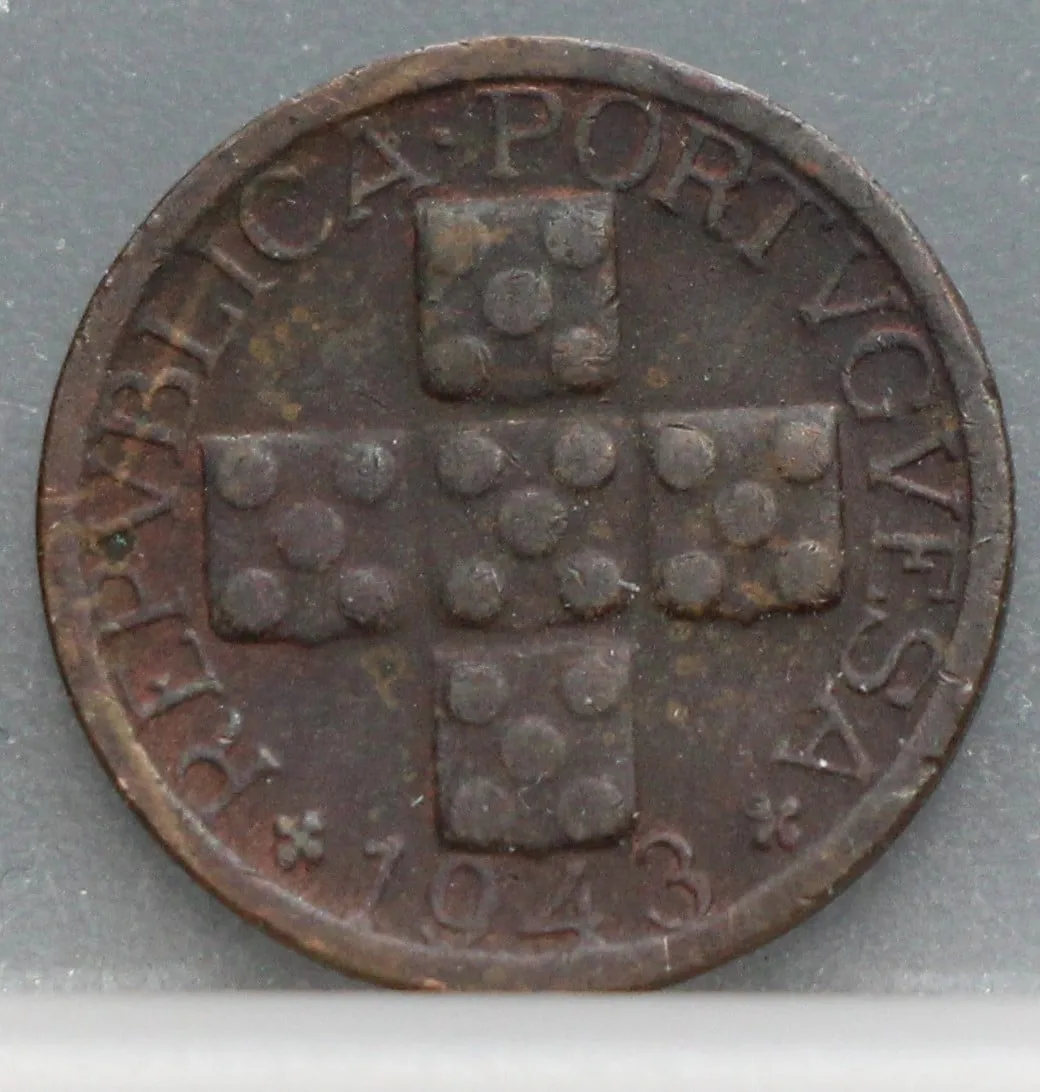10 Centavos 1943 Portugal — Brons voorzijde