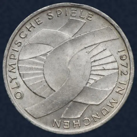 10 Mark 1972 (J) Duitsland - "Summer Olympics in Munich - Partial view of the Olympic rings"