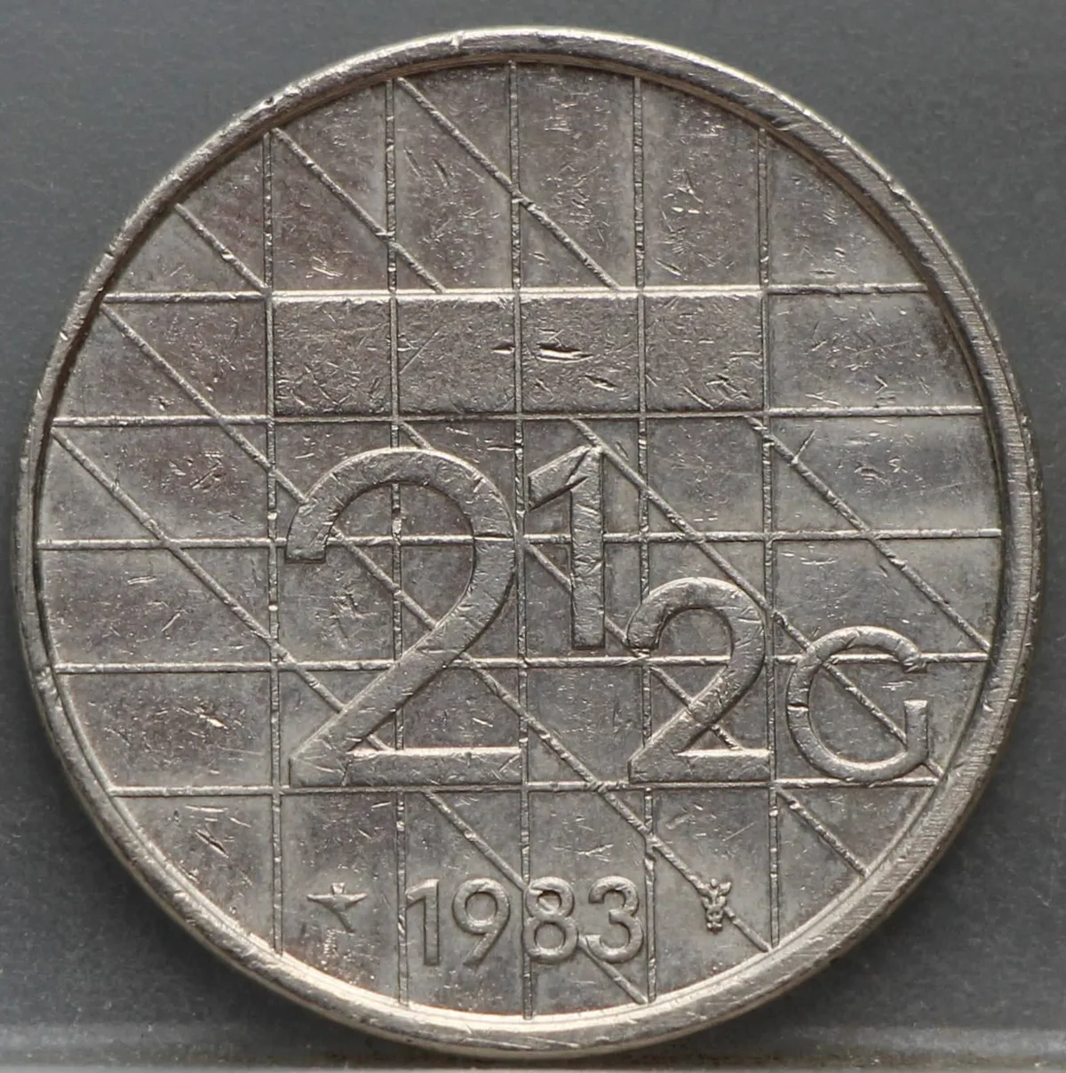 2½ Gulden 1983 — Rijksdaalder Beatrix voorzijde