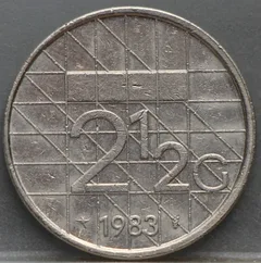 2½ Gulden 1983 — Rijksdaalder Beatrix voorzijde