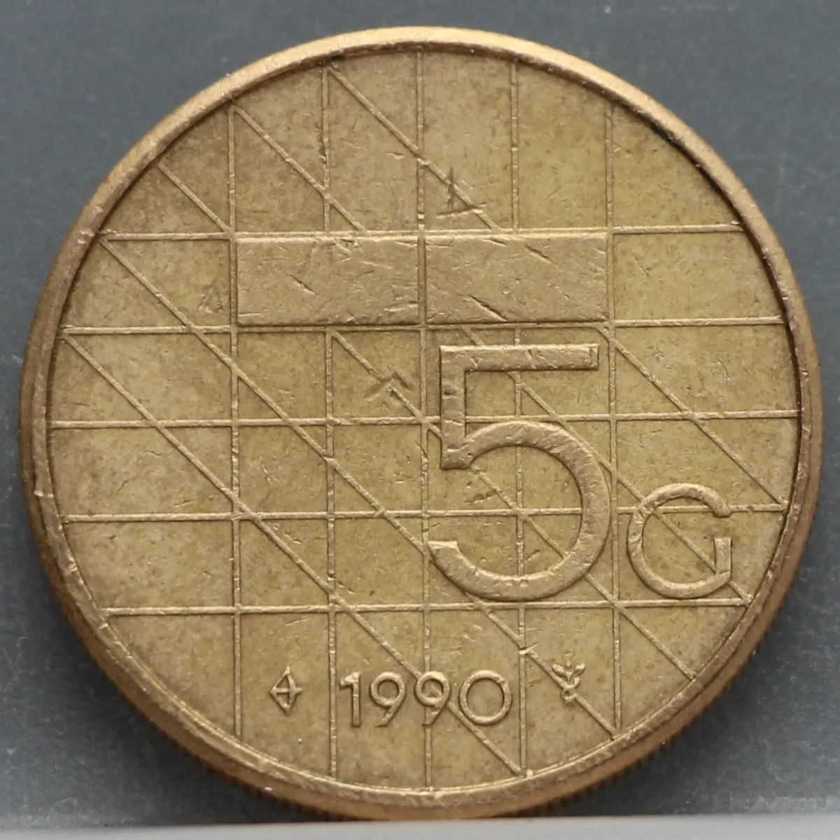 5 Gulden 1990 Beatrix — Verbronsd Nikkel voorzijde