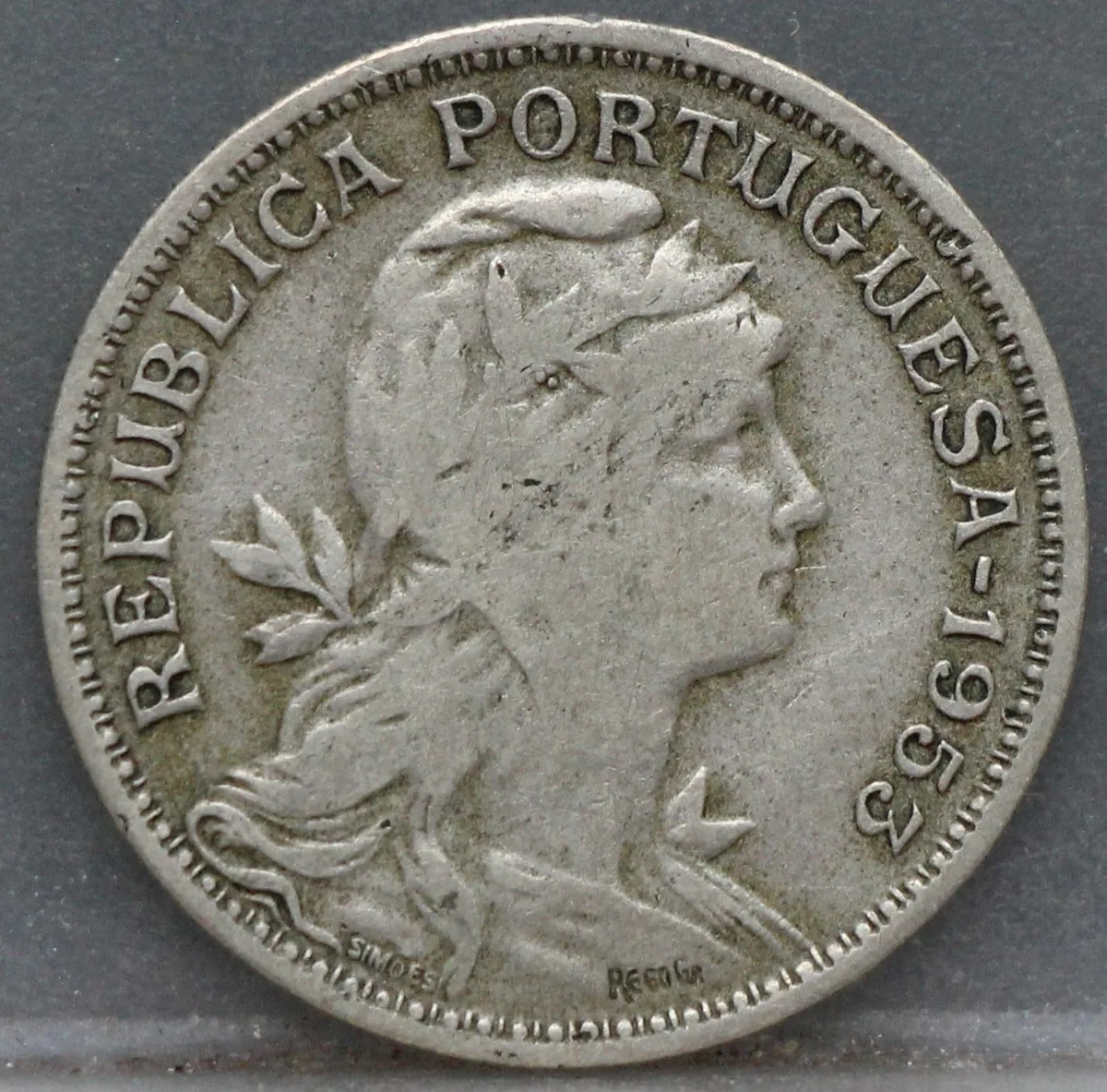 50 Centavos 1953 Portugal — Cupro-nikkel voorzijde