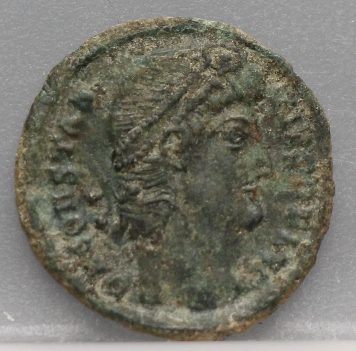 AE Follis 337-361 Constantius II voorzijde, brons