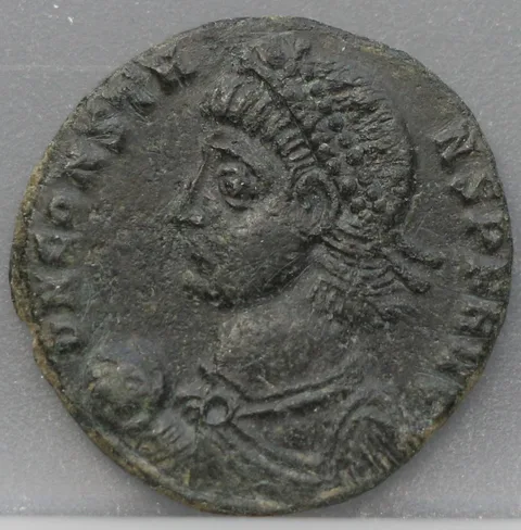 AE Follis 348-350 — Constans