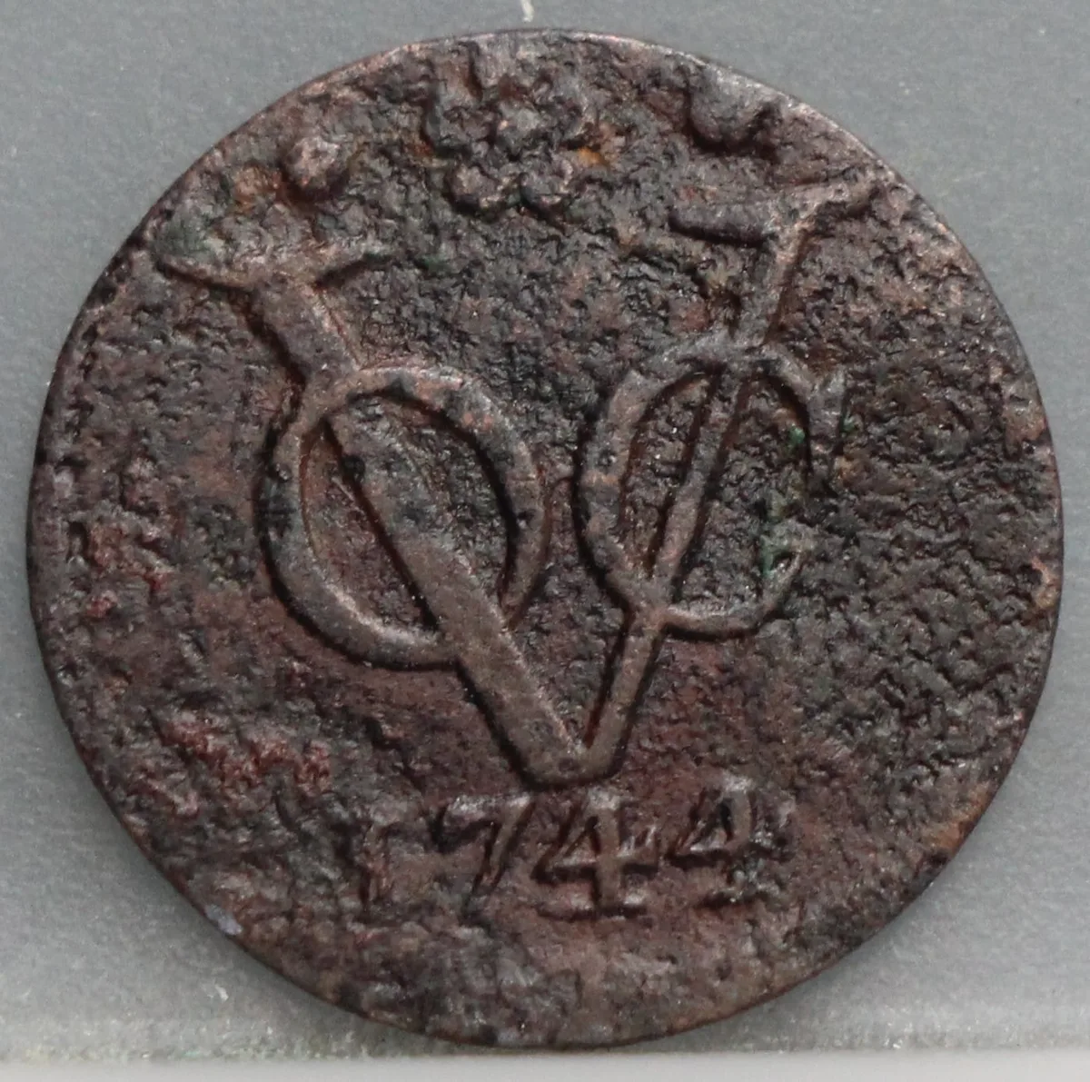 Duit 1744 Holland VOC — Koper voorzijde
