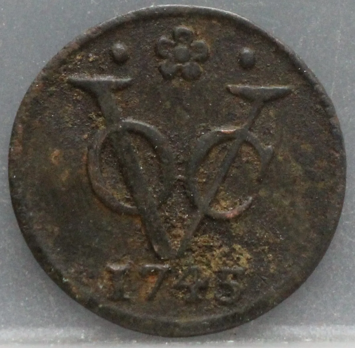 Duit 1745 Holland VOC — Koper voorzijde